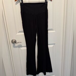 Aerie Black Super Flare Hi Rise Leggings Size L Short